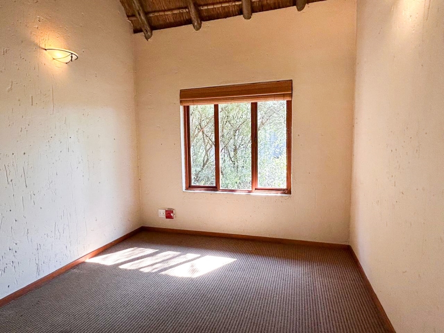 4 Bedroom Property for Sale in Boschenvaal River Front Lodges Free State